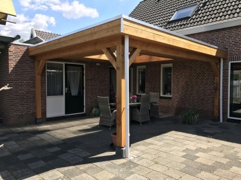 Houten veranda op maat laten maken