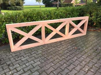 Houten balustrades zijn de finishing touch van uw veranda!