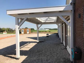 Douglas overkapping constructie met lichtstraat in noordwijkerhout