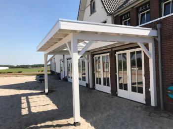 Douglas overkapping constructie met lichtstraat in noordwijkerhout